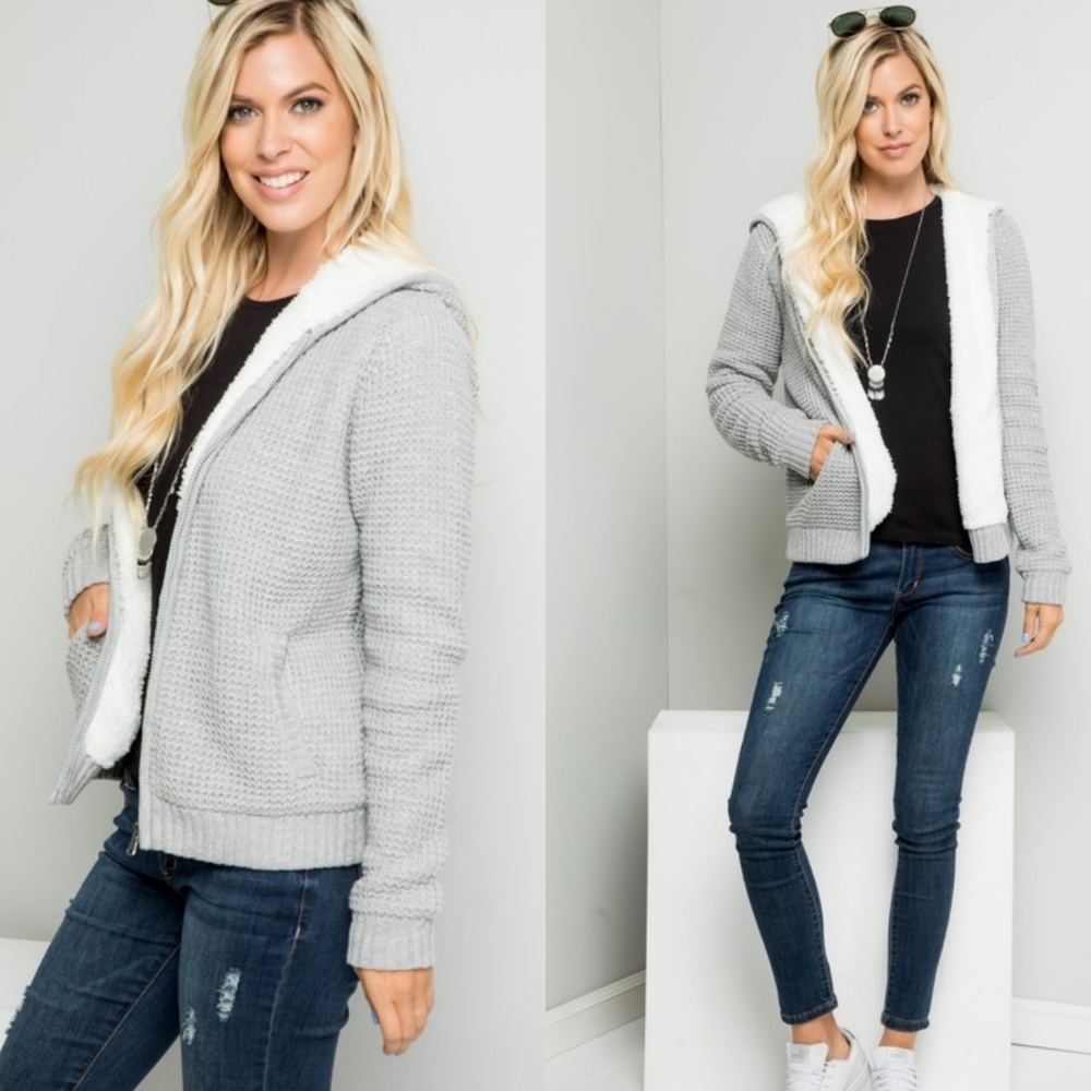 LAST 1! Super cozy Sherpa lined zip up hoodie - Picture 4 of 8